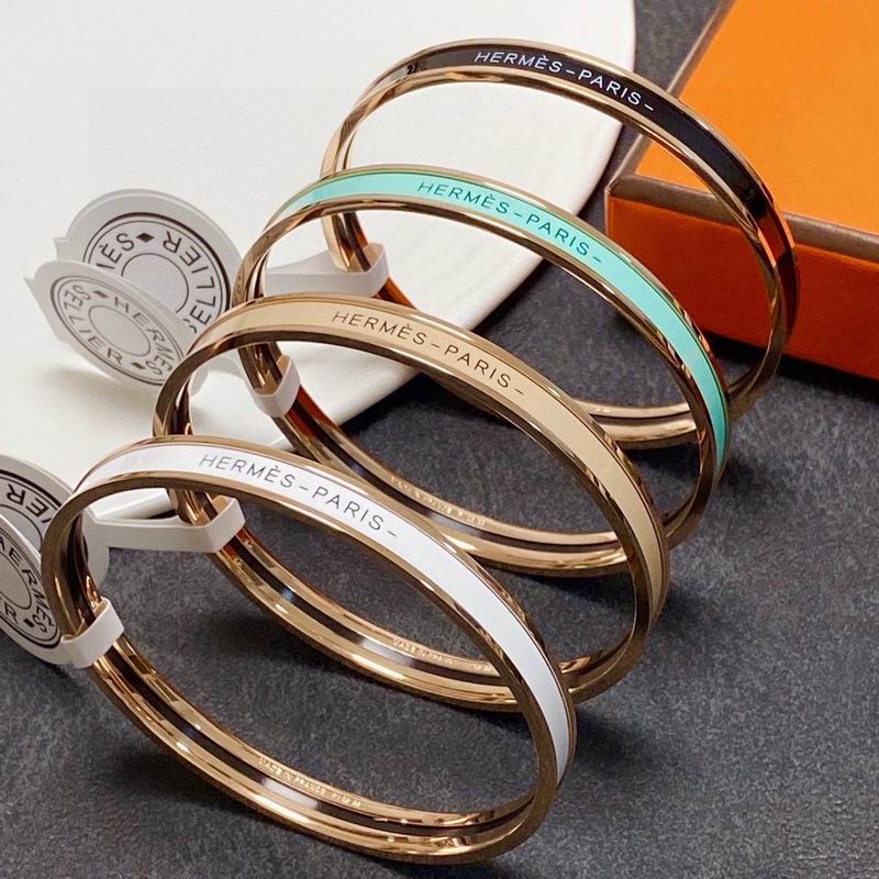 Hermes Bracelet  02yxs06